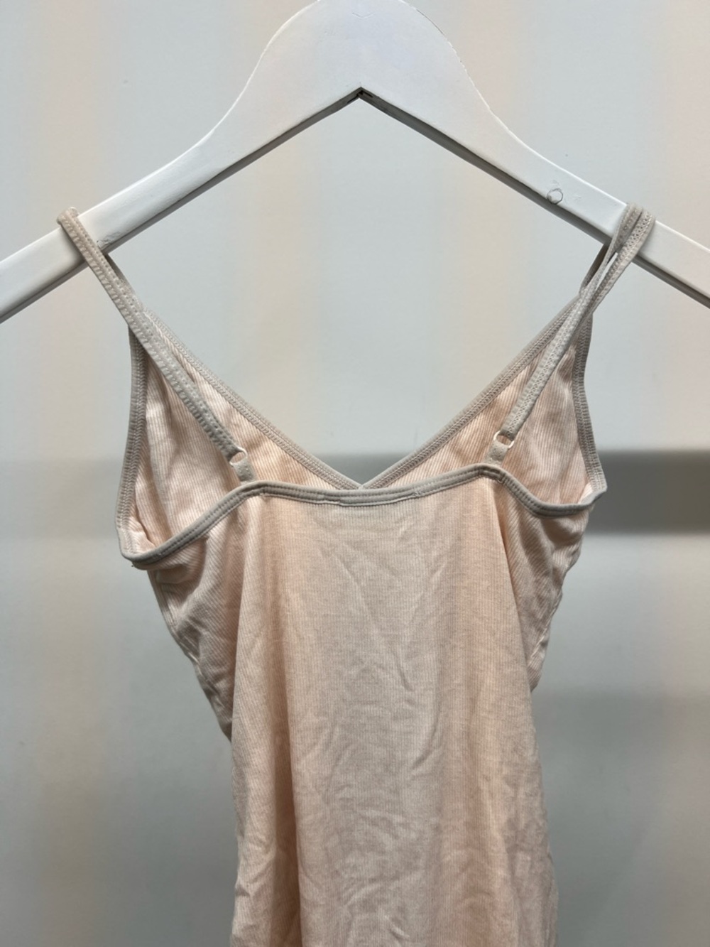Talula Light Pink Ribbed V-Neck Bodysuit - Picture 4 of 5